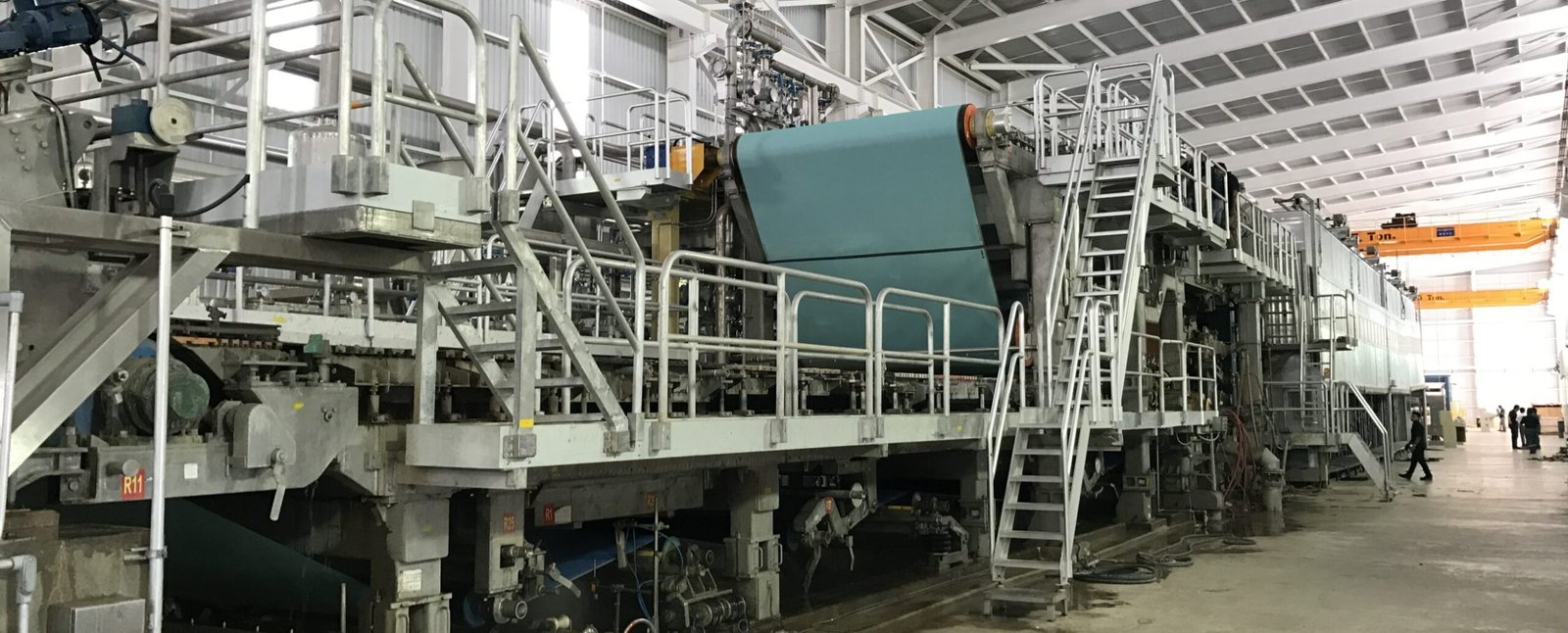 Vista general maquina de papel